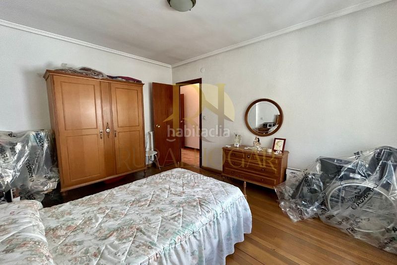 Foto afcf72c2-cc1d-4fc1-9fd7-1fbfe3f4c06e. Casa a calle fonfría 4 a Torre del Bierzo