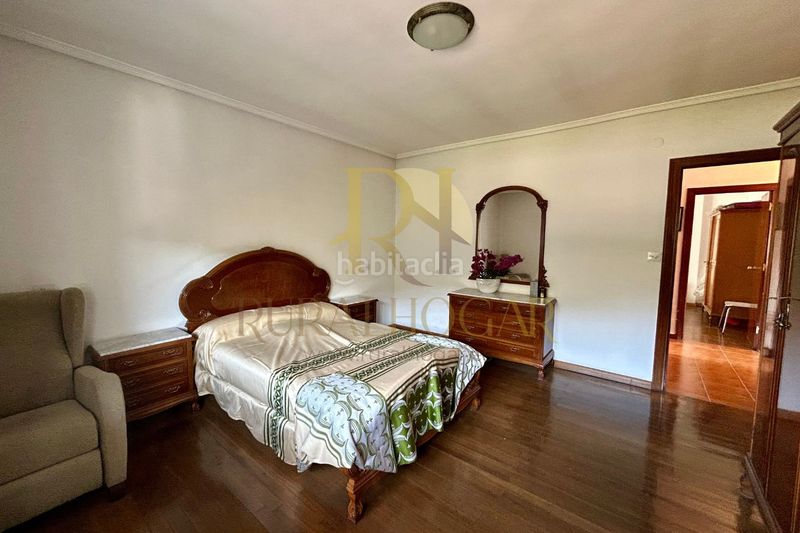 Foto e040d46c-b00c-4b10-b977-9b80a65cb98b. Casa a calle fonfría 4 a Torre del Bierzo