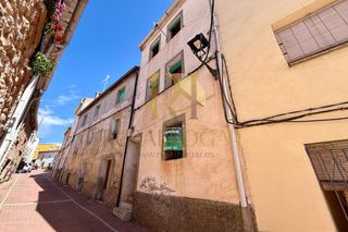 Casa  Calle real. Corduente: casa tradicional de piedra!!
