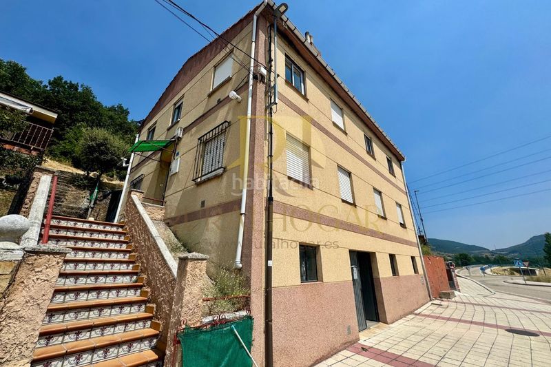 Foto 0ef44e29-be44-4c80-9780-801d58181261. Casa a calle la provida 31 a Robla (La)