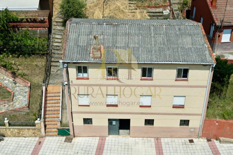 Foto c0677d59-3830-4af4-b94b-2ef5c4f7ac3d. Casa a calle la provida 31 a Robla (La)