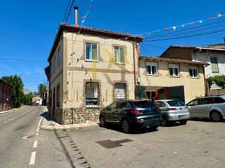 Maison à Matallana de Torío. Matallana de torio gran oportunidad de tener tu propio negocio y