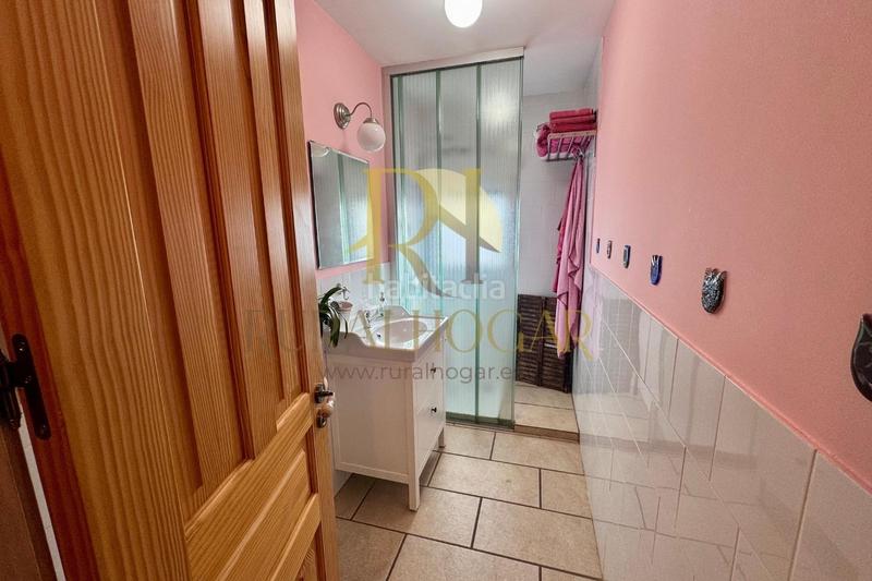 Foto 51b5eb30-4946-462e-9941-e08b5928788c. Casa in calle escuela 3 in Villaquilambre