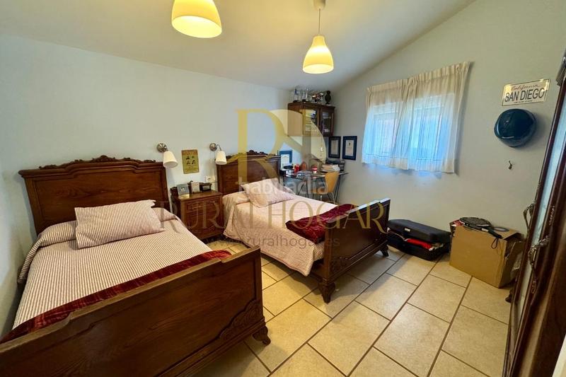 Foto f669a176-1abd-45f8-bd39-31c0e581fb45. Casa in calle escuela 3 in Villaquilambre