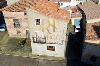 Maison à Calle plaza 16. El pobo de dueñas: encantadora casa de verano con patio!!