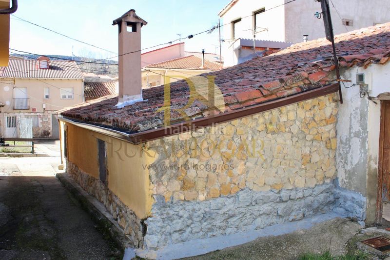 Foto 0207d147-34bc-43ef-9a96-040831a6f8f0. Maison dans calle la cañada 21 dans Peralejos de las Truchas