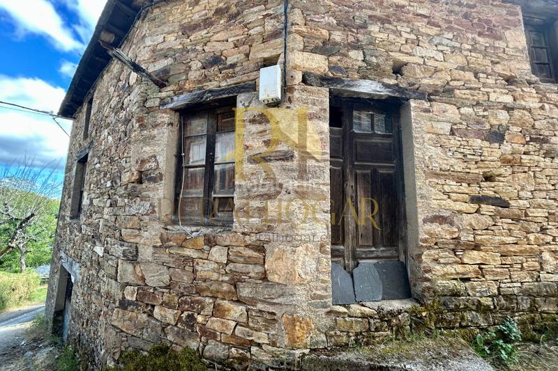 Foto 2e52a258-049e-4c06-9cb4-85e4b9c30e60. Casa a Vega de Valcarce