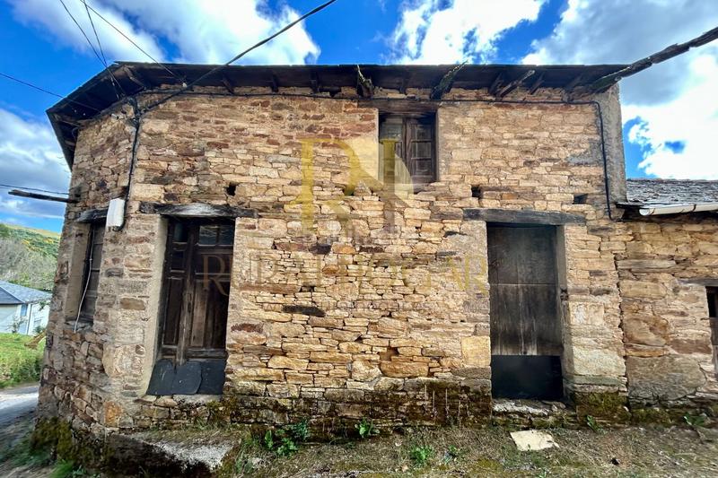 Foto 8eee7ec2-2e1e-46da-82ce-766ba5b4ae92. Casa a Vega de Valcarce