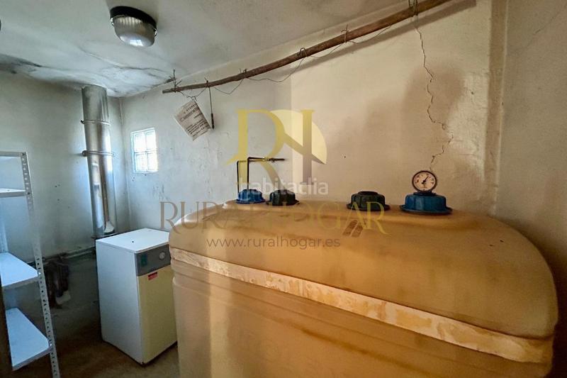 Foto 686f006e-f917-4700-9204-5e0aac138de0. Local comercial a calle nueva 13 a Oteruelo León