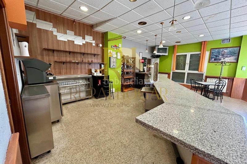 Foto a1468695-73b2-406c-990a-2d4de4c0370c. Local comercial a calle nueva 13 a Oteruelo León