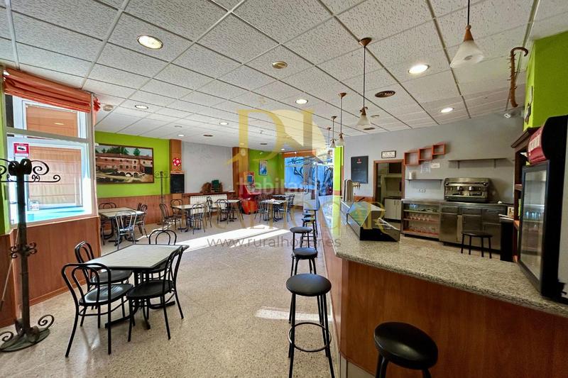 Foto df2d3893-6091-4ee6-beff-b16db5e23ad4. Local comercial a calle nueva 13 a Oteruelo León