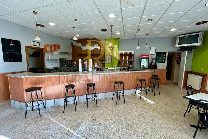 Foto ea6a8fd5-a78d-4928-890d-e535ace989c3. Local comercial a calle nueva 13 a Oteruelo León