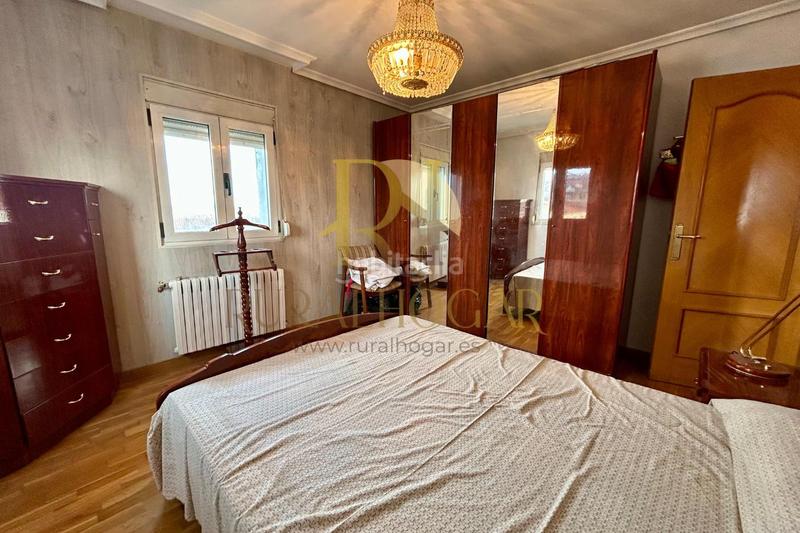 Foto bf086719-8f46-4087-957b-398e14bd1b63. Duplex avec chauffage dans Oteruelo León