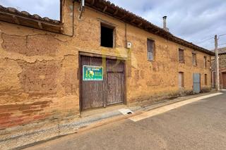 Haus in Villadangos del Páramo. Castrotierra de valmadrigal