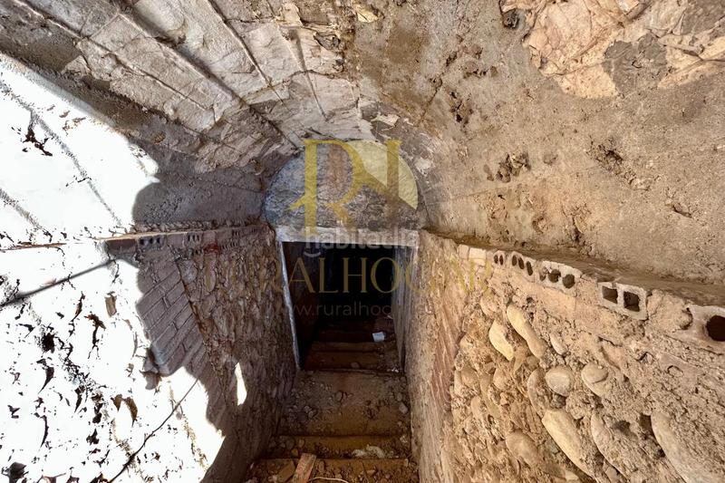 Foto 3277a1d6-6d46-4055-a385-d90dd0baec78. Fondo rustico in Trobajo del camino