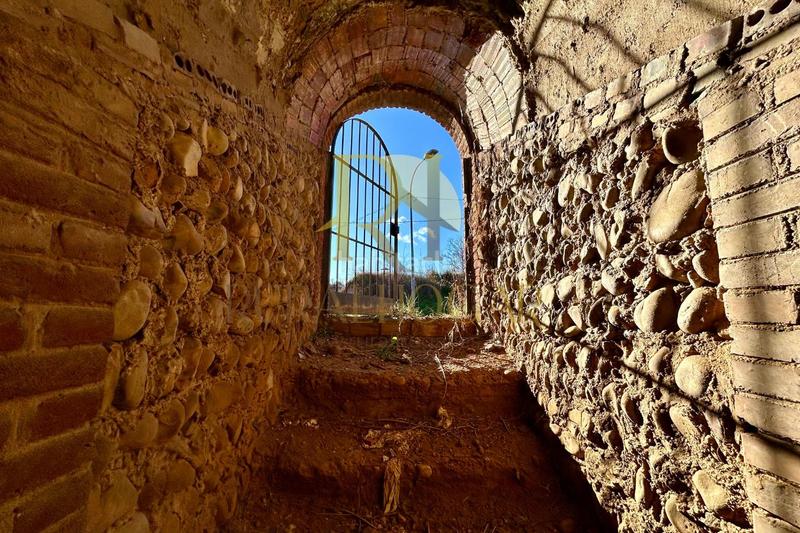 Foto 4b1eea98-9c15-4943-9b26-753186df31c0. Fondo rustico in Trobajo del camino