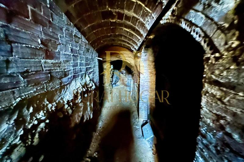 Foto aff24cfd-ce38-45a2-ad48-52c9d8fb6204. Fondo rustico in Trobajo del camino