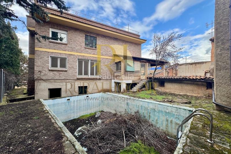 Foto a596a7cf-24e1-41ec-b530-e2315dcdcfc0. Casa en calle gasca 123 : espaciosa casa con piscina a 15 minutos de calatayud! en Villarroya de la Sierra