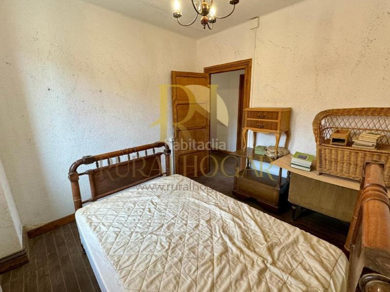 Foto 3a0d4e7a-108f-4b05-9641-c2d82c356523. Casa amb aparcament a Valdefresno