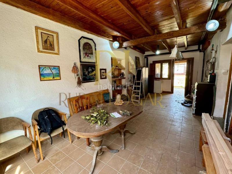 Foto 52d7e6a1-5328-41ad-bd65-c928f49ba6e0. Casa amb aparcament a Valdefresno