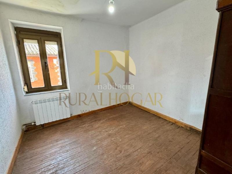 Foto 6612e397-cb50-4582-b76e-0915fbfaa4f5. Casa amb aparcament a Valdefresno