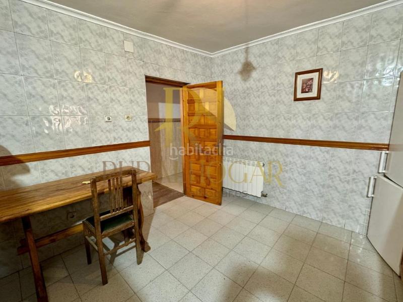 Foto 7d85af9a-6cc0-423f-a7f2-aa87aef6ac40. Casa amb aparcament a Valdefresno