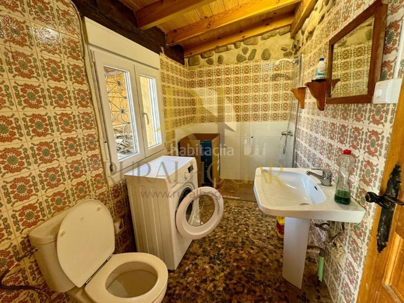 Foto dd8491d4-b560-4a28-be16-ccfc913e0924. Casa amb aparcament a Valdefresno