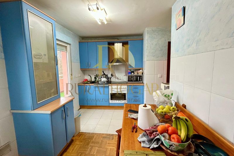 Foto a3ecde25-80cf-4921-abc8-5095ced58027. Flat in travesía de severo ochoa 1 in Pola de Gordón (La)