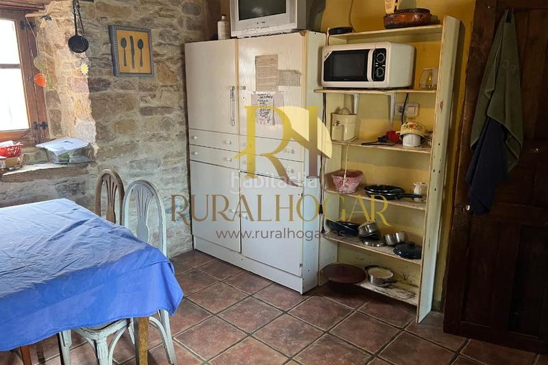 Foto 0abea462-0697-44c1-ad92-2cfec60996dd. Casa en carretera general-co 7 ¡descubre la casa perfecta rodeada de hermosos paisajes en la zona ! amplio terreno de 1650m2 dividido en tres parcelas y en Boñar