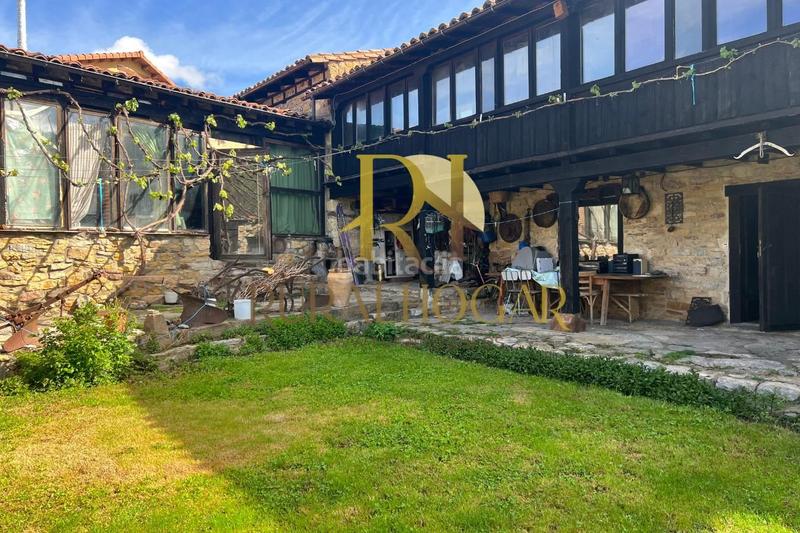 Foto 763cb3d2-d665-4e83-ba92-6274a56af290. Casa en carretera general-co 7 ¡descubre la casa perfecta rodeada de hermosos paisajes en la zona ! amplio terreno de 1650m2 dividido en tres parcelas y en Boñar