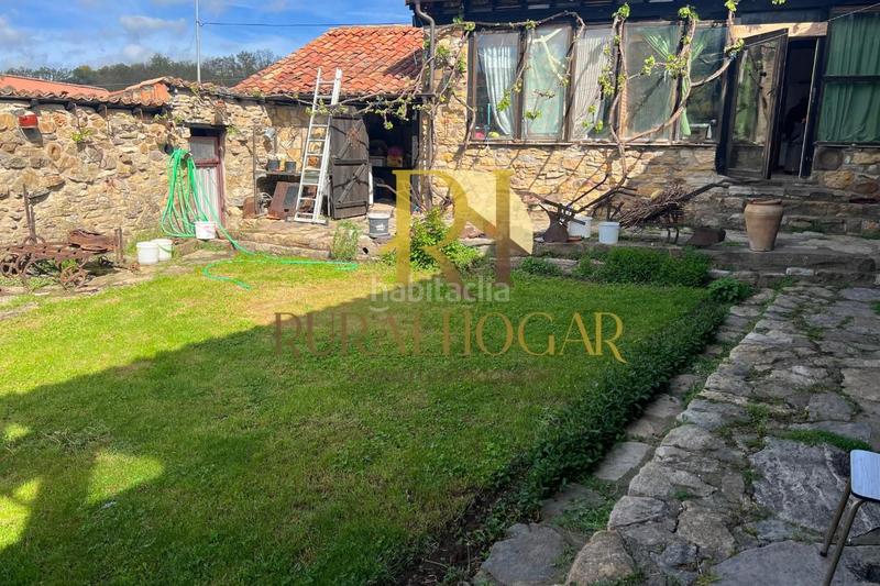 Foto f933ac46-acb5-46c6-8cfd-a08c7b748a79. Casa en carretera general-co 7 ¡descubre la casa perfecta rodeada de hermosos paisajes en la zona ! amplio terreno de 1650m2 dividido en tres parcelas y en Boñar