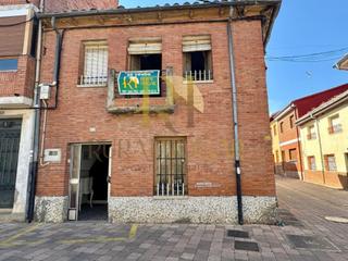 Casa a Mansilla de las Mulas. Mansilla de las mulas gran casa en el centro de mansilla!!