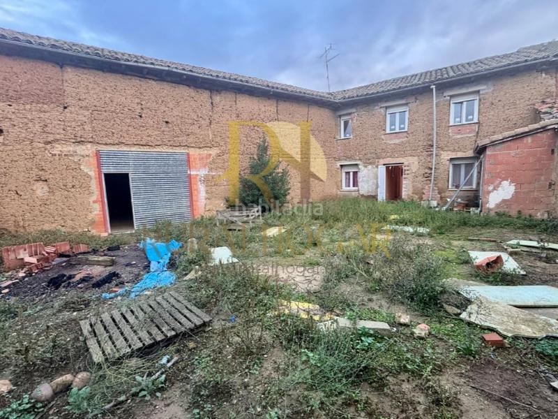 Foto 0cd36a79-0500-4bad-aa47-878dd93f0a83. Casa amb aparcament a Zotes del Páramo