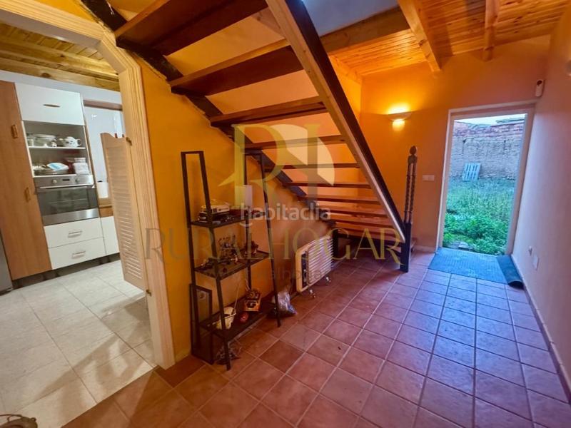 Foto 762beef9-fe62-4903-a074-6ec178e51d10. Casa amb aparcament a Zotes del Páramo