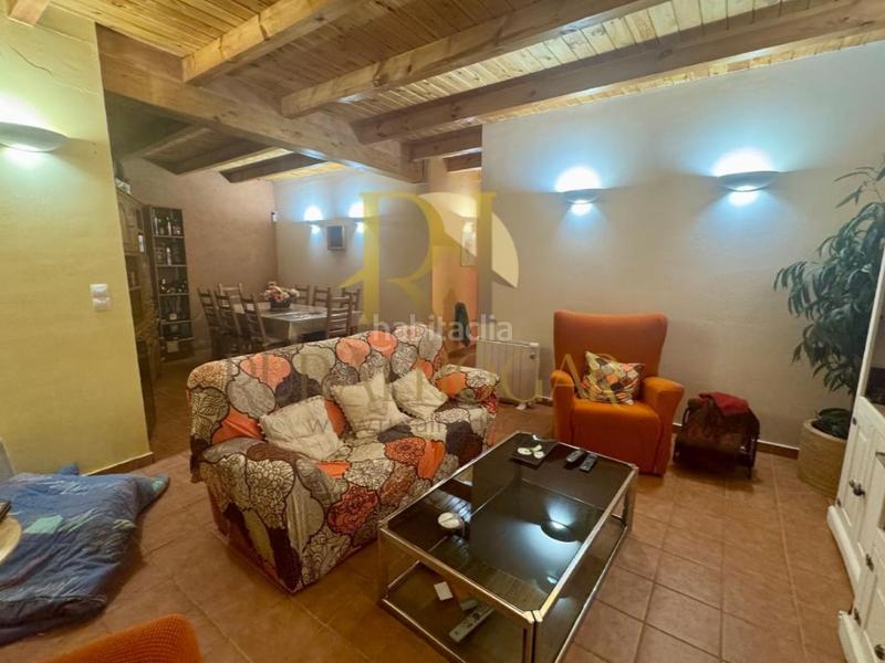 Foto 7a40db36-dfe1-4be3-b817-65158af33767. Casa amb aparcament a Zotes del Páramo