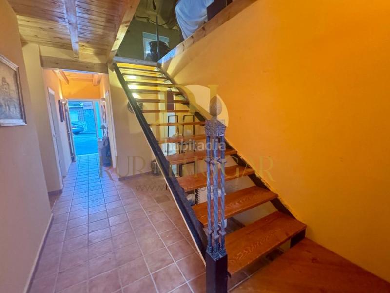 Foto 7e9ff3c3-039c-47c2-8e35-7a96fbf454ea. Casa amb aparcament a Zotes del Páramo