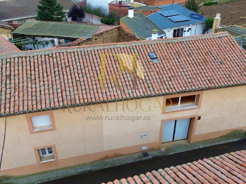 Foto 827a4306-5231-4cf9-8d08-14e18a82ff81. Casa amb aparcament a Zotes del Páramo