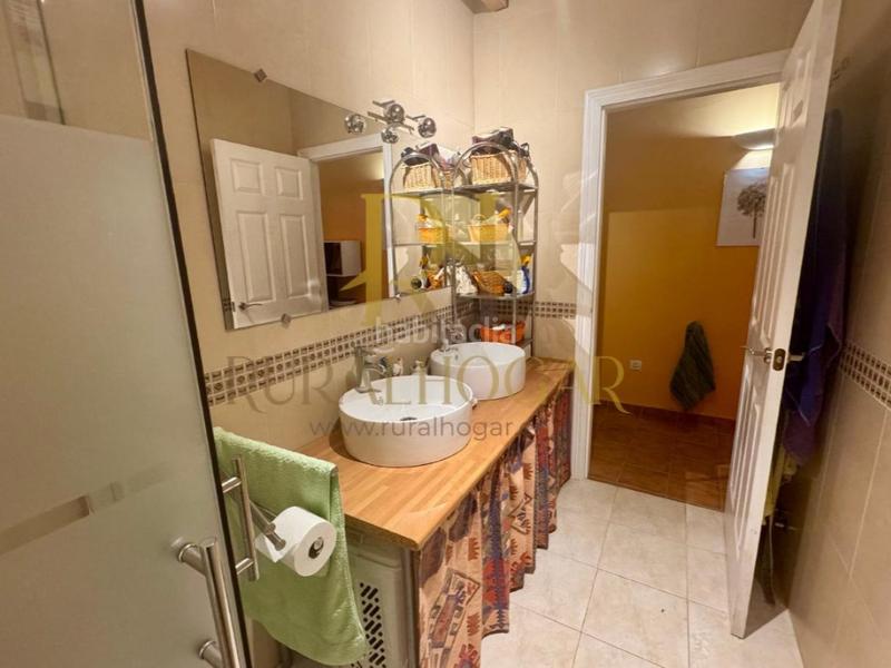 Foto ac812b44-b012-4a8e-99e3-cd76e467712b. Casa amb aparcament a Zotes del Páramo