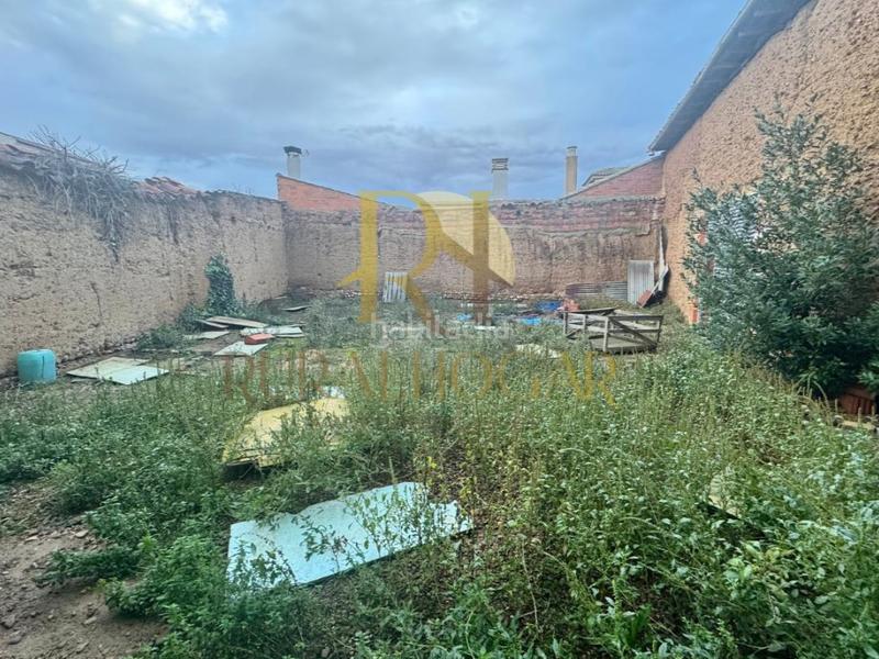 Foto b82ebf05-76ba-4c4b-a5df-e6d50c3579e5. Casa amb aparcament a Zotes del Páramo