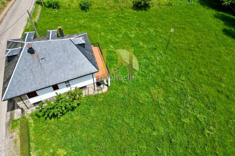 Foto 219fdfa2-9279-458a-8046-952d56330402. Maison dans carretera antigua n-vi 82a dans Vega de Valcarce