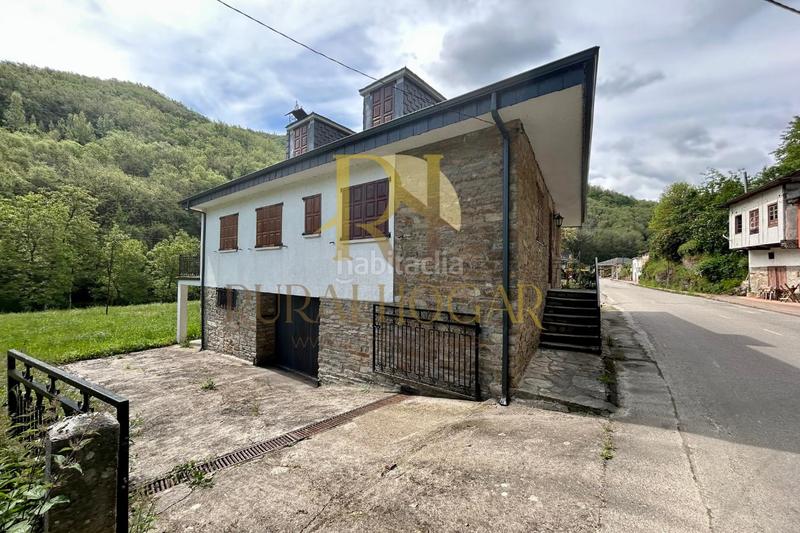 Foto 4e5f3078-5498-4d33-b1bc-b4f2e73dab37. Maison dans carretera antigua n-vi 82a dans Vega de Valcarce