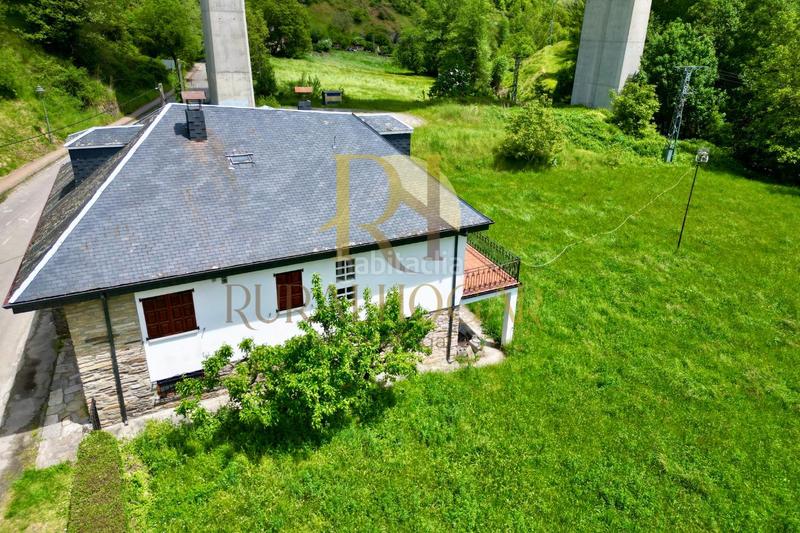 Foto 8c6a8dda-e708-4084-933c-569c6cf5182a. Maison dans carretera antigua n-vi 82a dans Vega de Valcarce