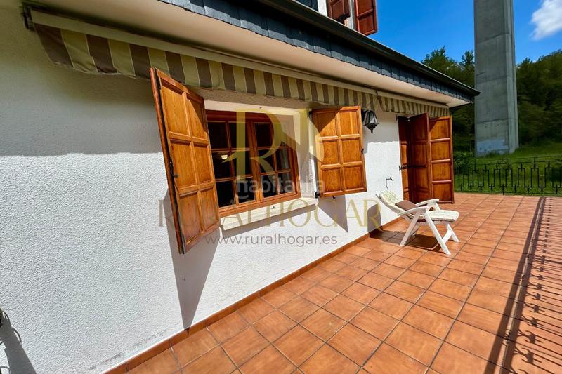 Foto a25a9bd5-c571-4c84-a3cd-3060a5b65b01. Maison dans carretera antigua n-vi 82a dans Vega de Valcarce