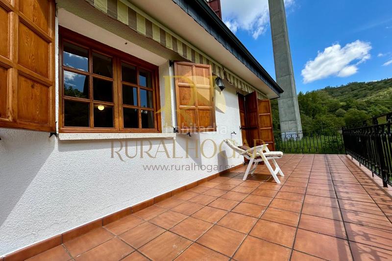 Foto e453edd7-20fb-40ae-9840-1d3a789dd90c. Maison dans carretera antigua n-vi 82a dans Vega de Valcarce