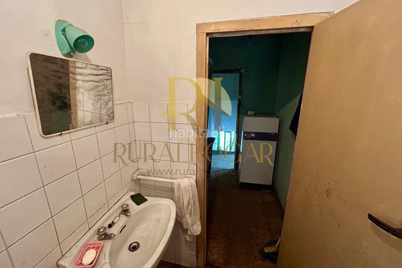Foto 38b51d31-b580-41bc-880d-1a91edf0d0f5. Casa : casa en el centro del pueblo!! en Vega de Valcarce