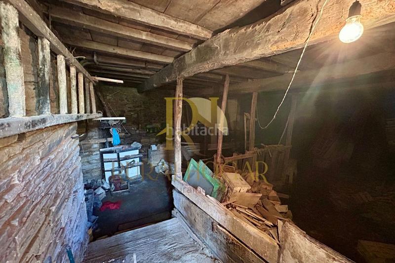 Foto 69f50bed-f6c2-4f23-a52f-f99bbc868969. Casa : casa en el centro del pueblo!! en Vega de Valcarce