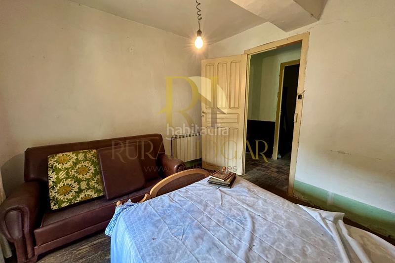 Foto d4857c42-f914-4b54-b352-94e8e380691d. Casa : casa en el centro del pueblo!! en Vega de Valcarce