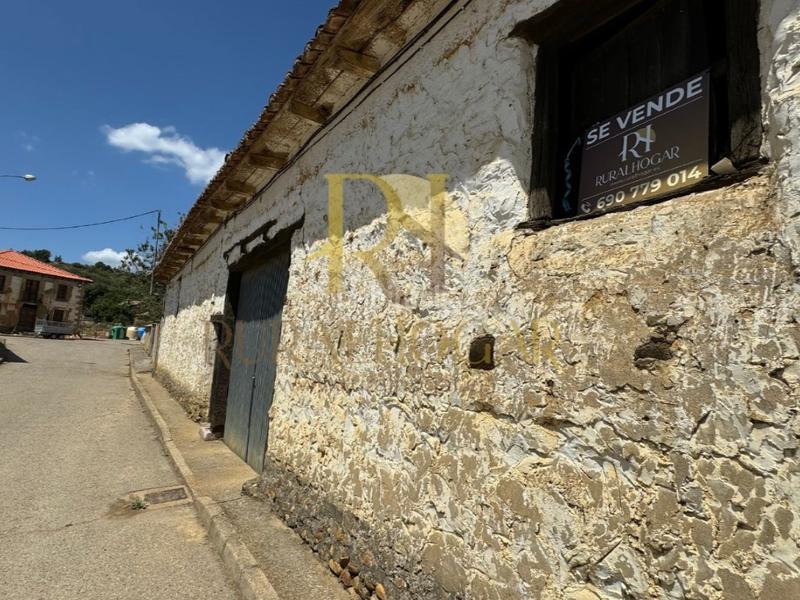 Foto 3bce51bd-d889-4fd3-9079-ce51408e912c. Casa a Gradefes