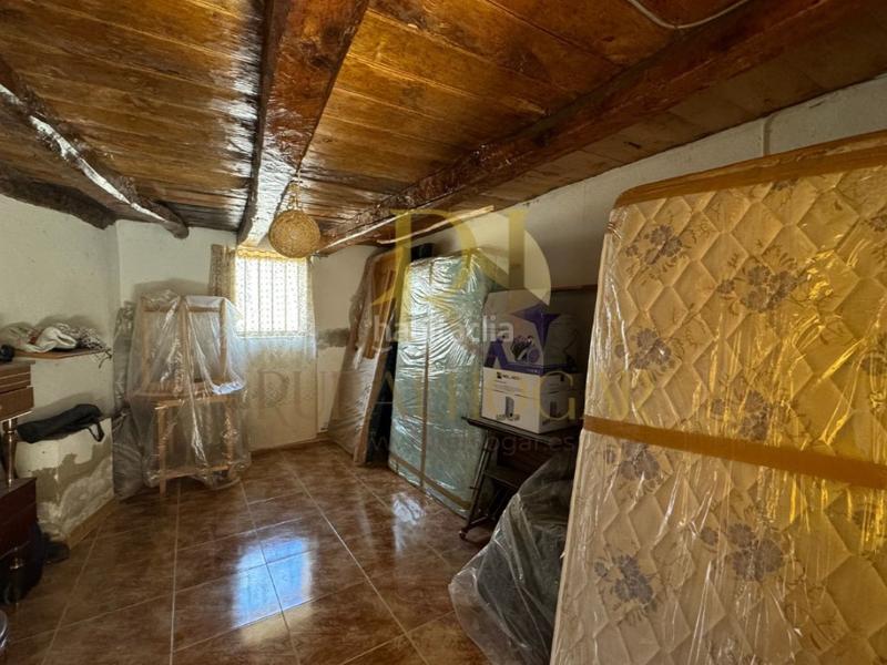 Foto 5c6138b6-d16f-49b6-900d-2b771eda8f2a. Casa a Gradefes