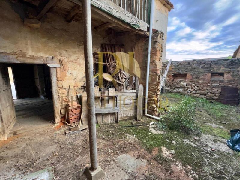 Foto 81b12938-6afb-43d8-b47f-575d4c996514. Casa in Val de San Lorenzo